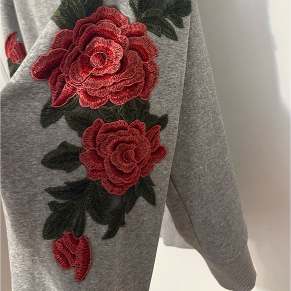 Emma & Sam Roses Zip-Up - Picture 3 of 5